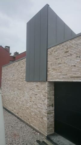 <p>MarS Architecten
<br />Bakgoot Quartz dikte 1 mm
<br />Gevelbekleding staande naad VM-zinc Quartz dikte 0,8 mm
<br />Dakbekleding staande naad VM-zinc Quartz - dikte 0,8 mm</p><br/><b><a href='/realshow/7378'>Perk-Steenokkerzeel, Van Steelantstraat 6</a></b>