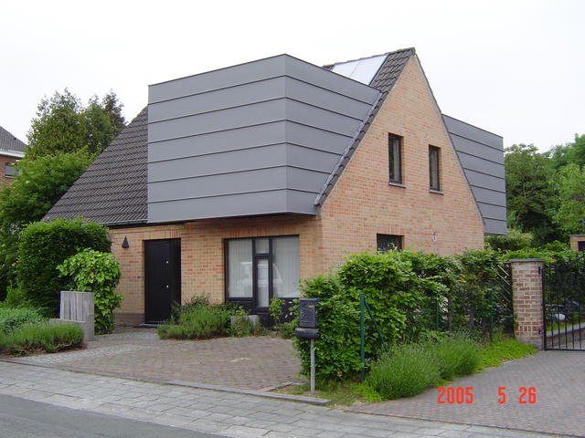 Zn gevelbekleding staande naad