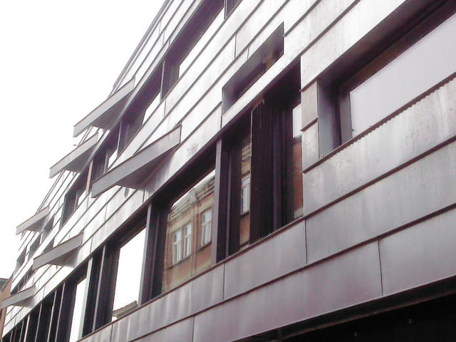 Zn gevelbekleding staande naad